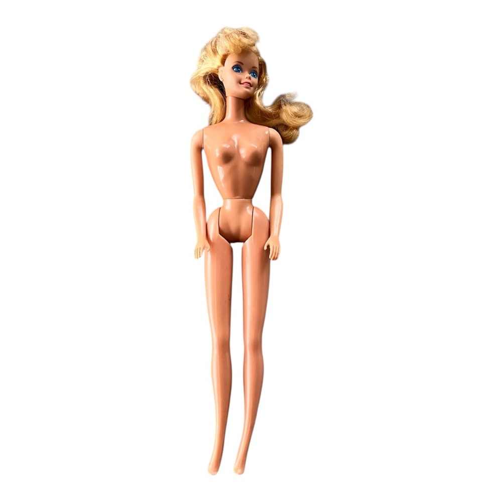 Vintage 1966 Twist & Turn Barbie Doll - Malaysia